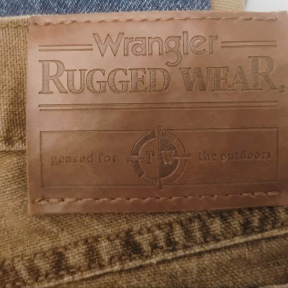 Vtg Wrangler Rugged Wear Double Knee Work Brush Hunting Denim Jeans USA - 38x34 - Picture 3 of 3